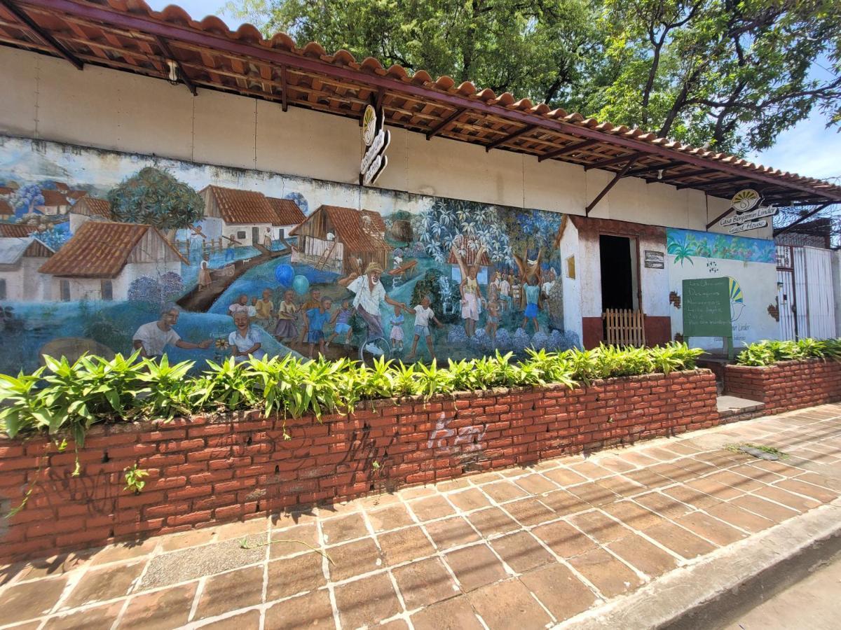 Casa Benjamin Linder Hotel Managua Buitenkant foto
